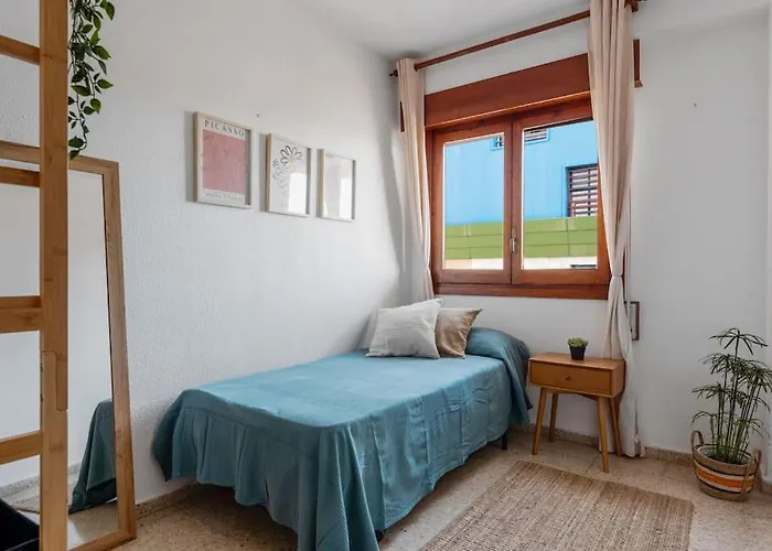 Steps From The With Pool & Parking * Марбелья